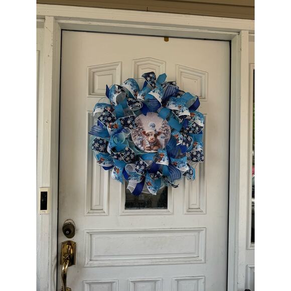 Winter Highland Cow Wreath Blue White Let It Snow Holiday Decor Christmas Decor - Picture 6 of 6